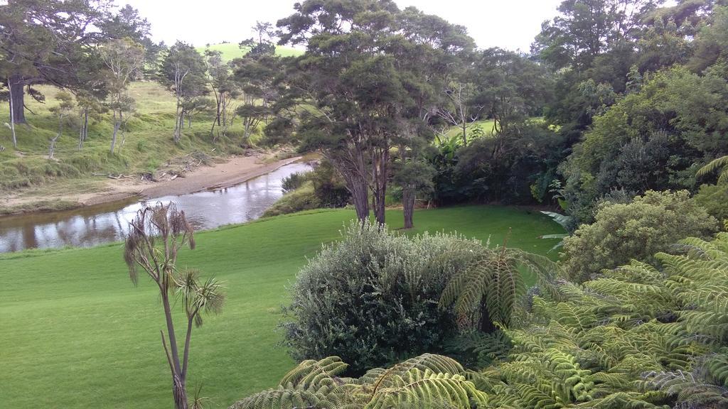 River Retreat Haruru Exterior photo